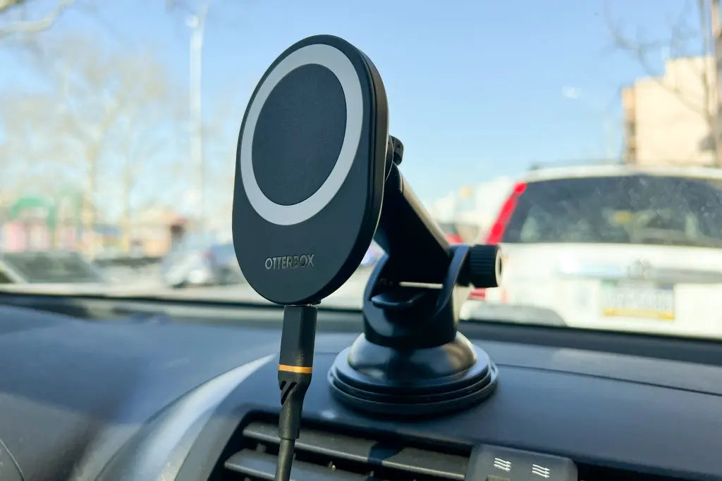 MagSafe Car Bracket Charger