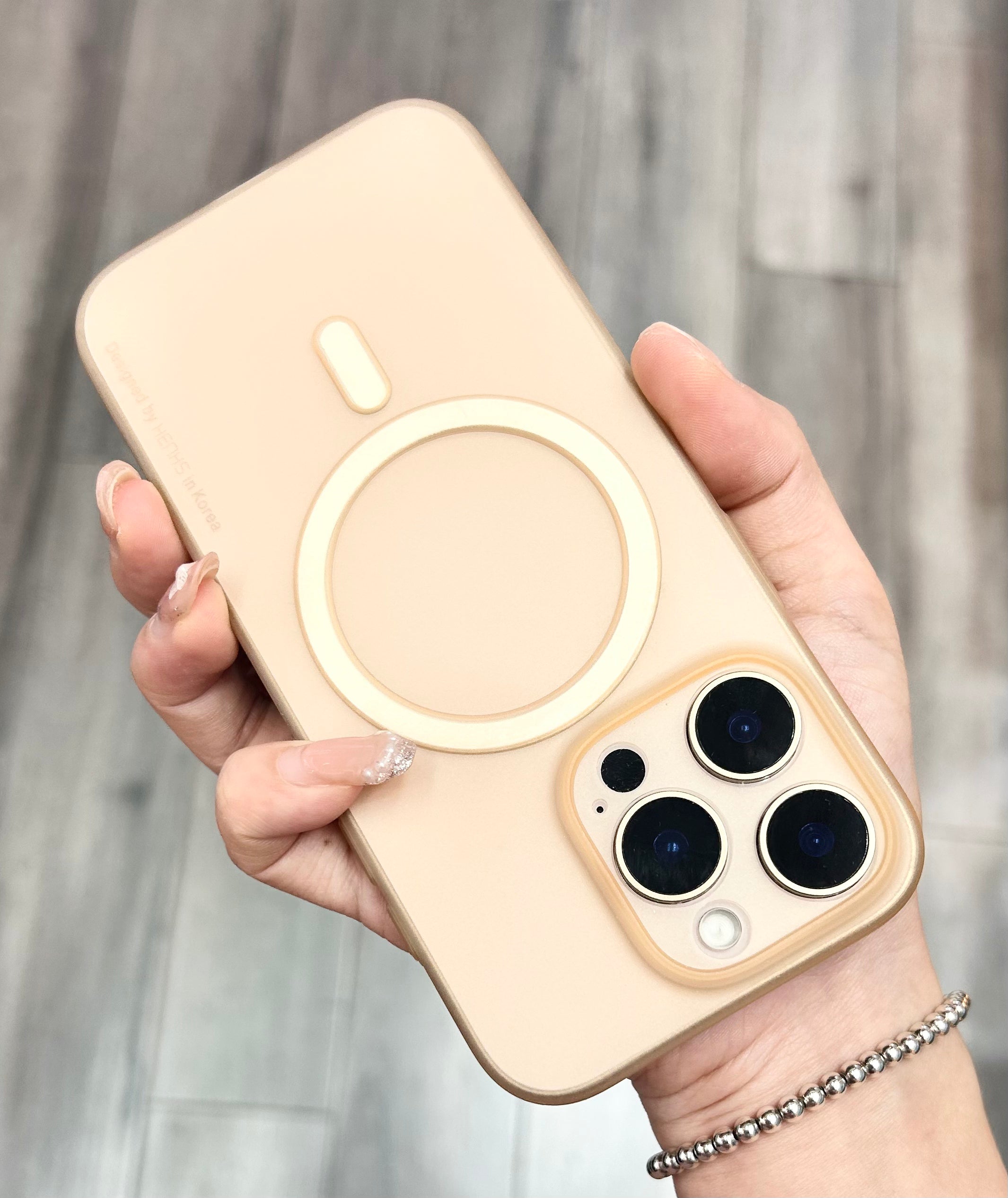Henks Gothic MagSafe Case
