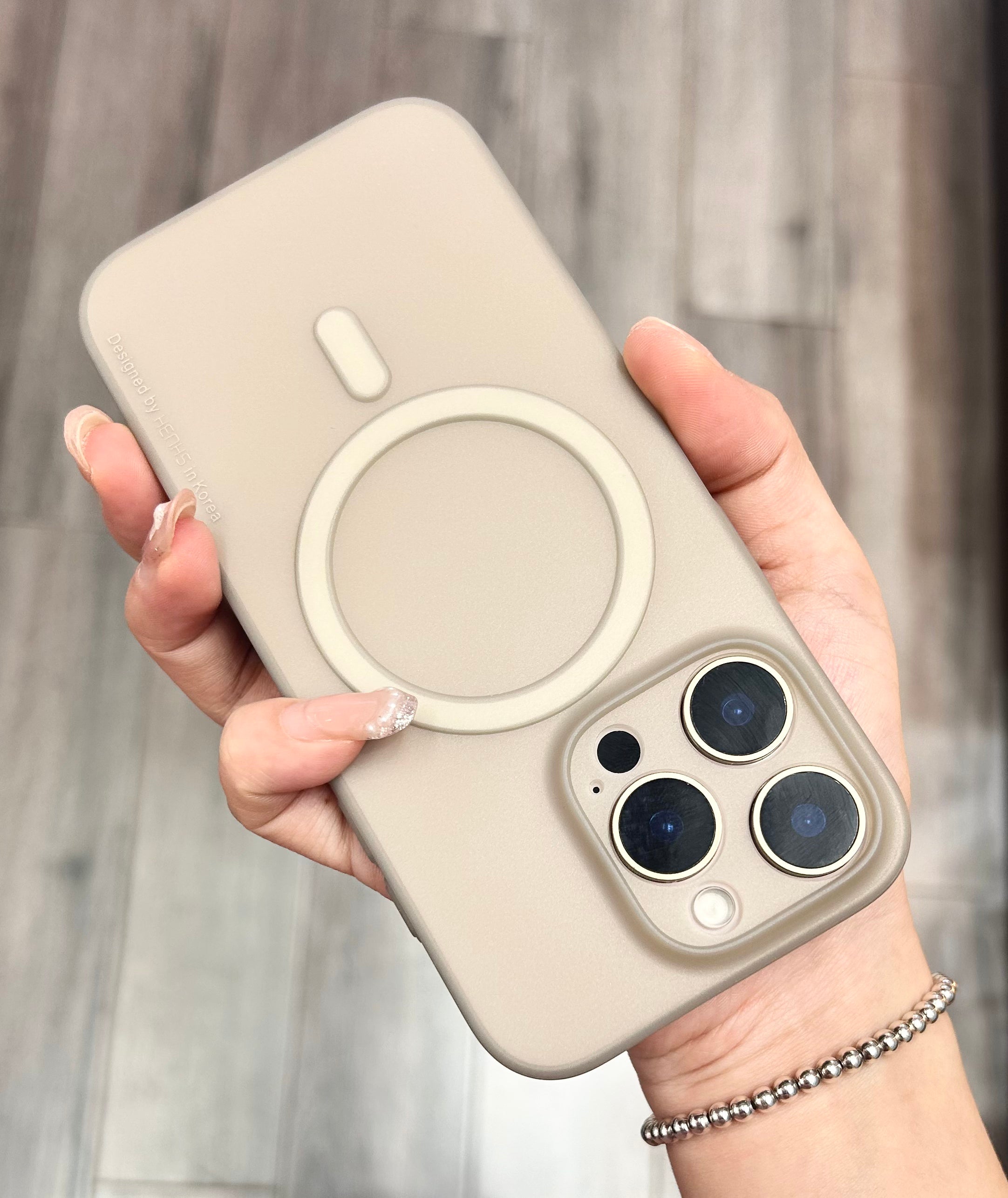Henks Gothic MagSafe Case